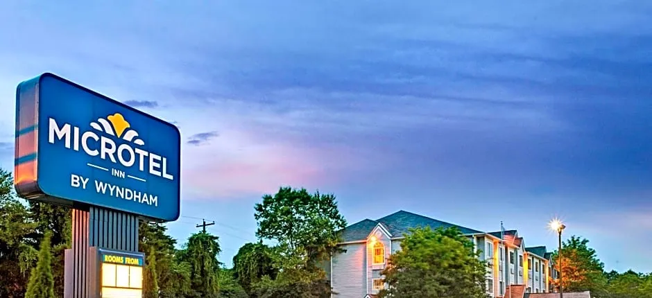 Microtel Inn & Suites by Wyndham Atlanta Airport