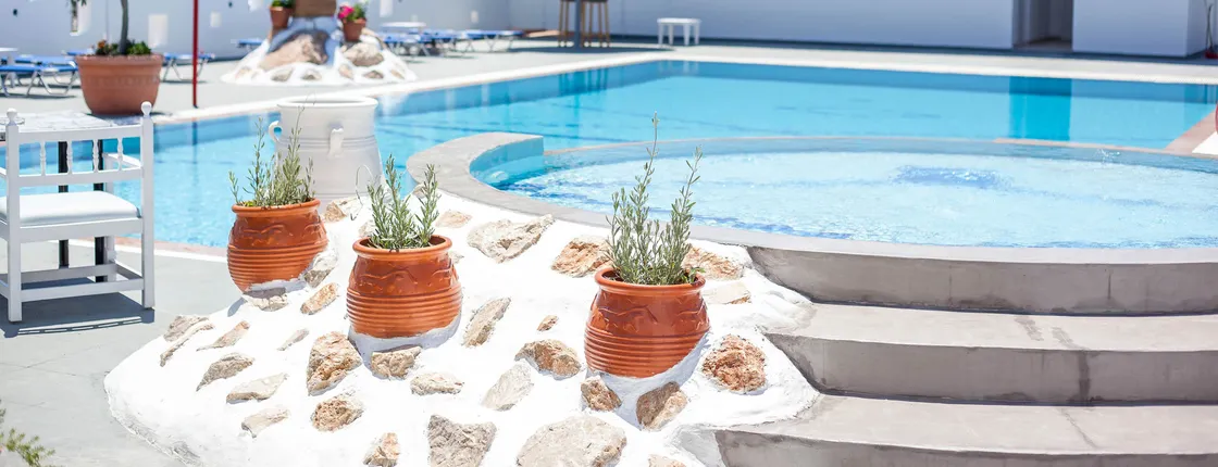 TINAS PLUS HOTEL