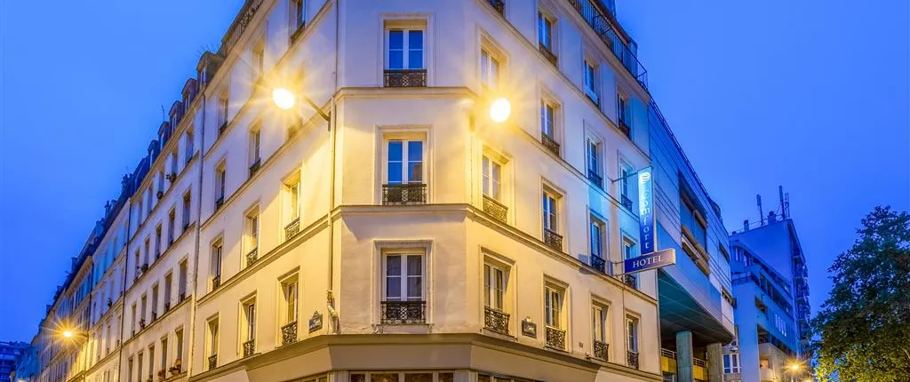 Comfort Hotel Nation Pere Lachaise Paris