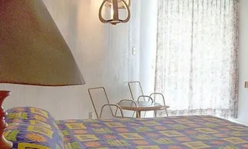 El Tropicano
