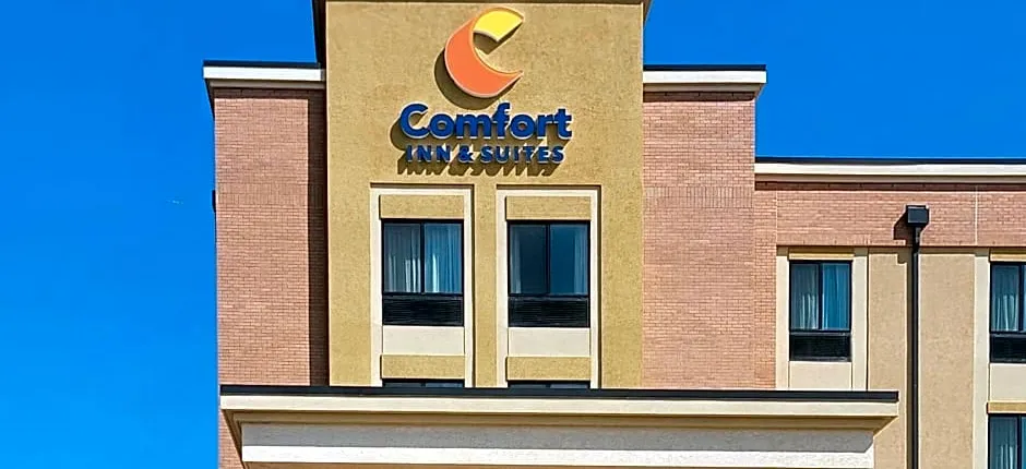 Comfort Inn & Suites Watford City