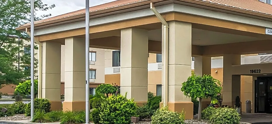 Quality Inn & Suites Evansville