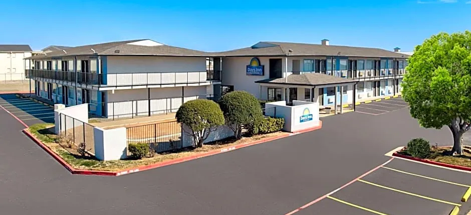 Days Inn by Wyndham Wichita Falls