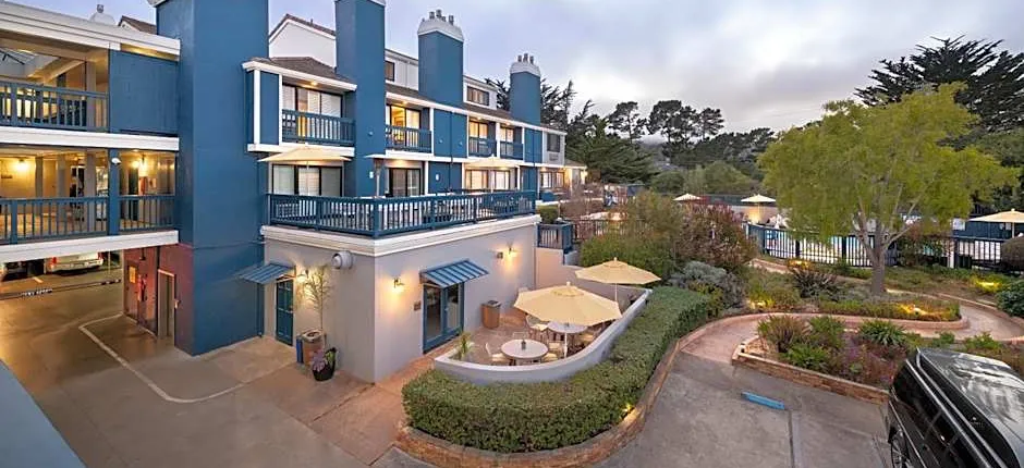 Mariposa Inn And Suites