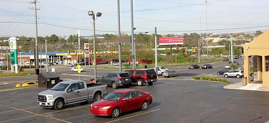 Quarters Inn & Suites