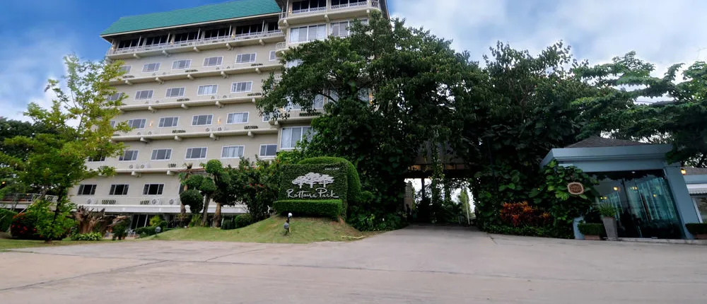 Rattana Park Hotel