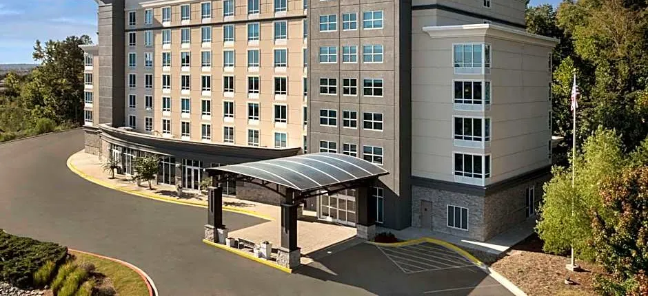 DoubleTree by Hilton Chattanooga Hamilton Place