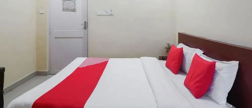 OYO 47526 Hotel Himalaya Residency