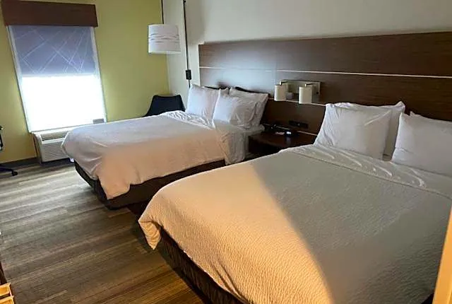 Holiday Inn Express Hotel & Suites Greenwood By IHG