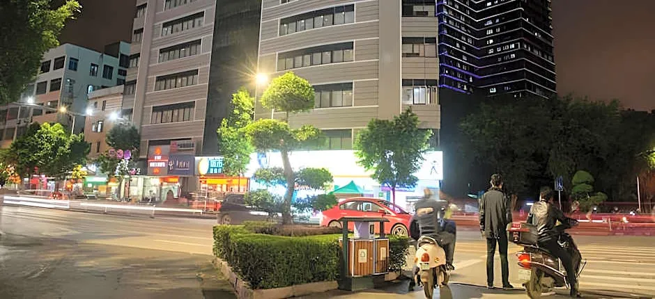 City Comfort Inn Yulin Youth Square 1st People's Hospital