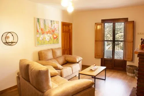 Puerta Bubión Apartamentos