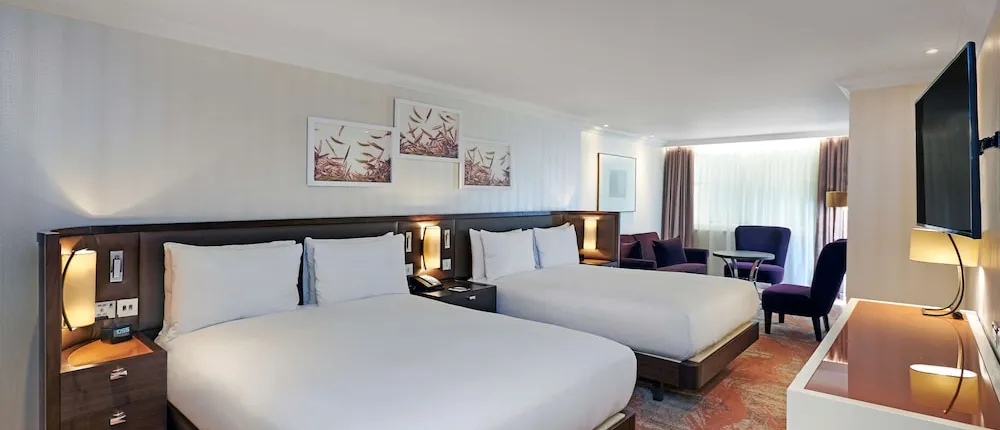 HILTON LONDON HYDE PARK HOTEL