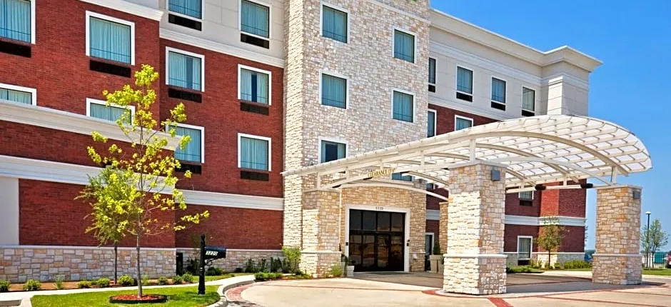 Holiday Inn and Suites McKinney - Allen By IHG