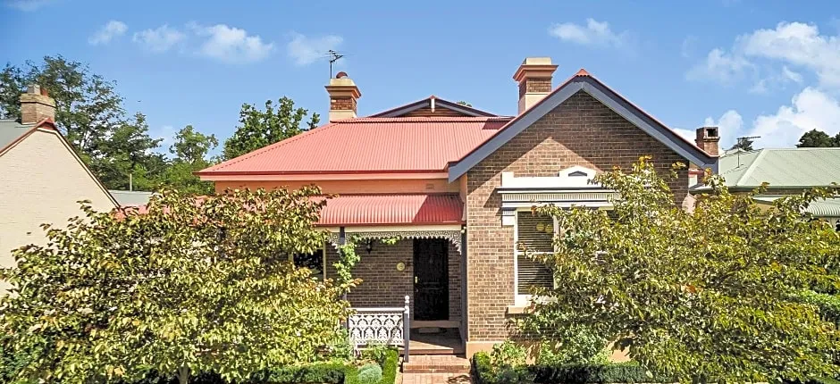 Loloma Bed and Breakfast