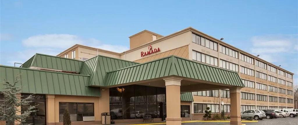 Ramada By Wyndham Rochelle Park Near Paramus