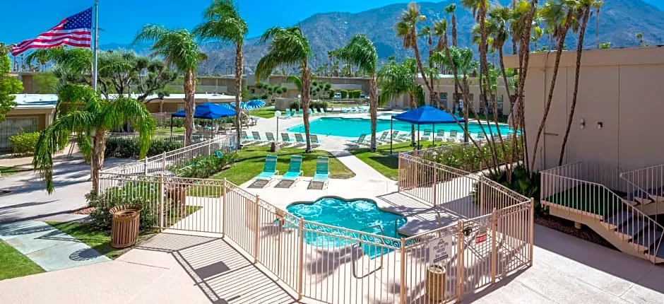 Days Inn by Wyndham Palm Springs