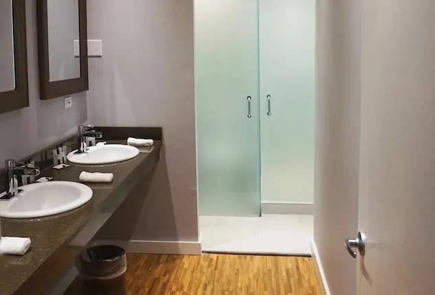 The Loft-Hostel/Backpacker