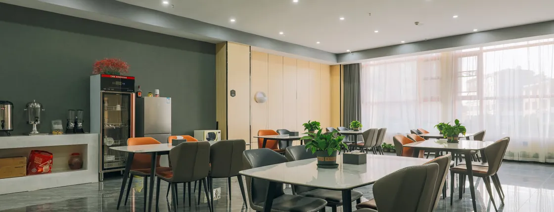 Shangkeyou Hotel (Xuanwei Railway Station)