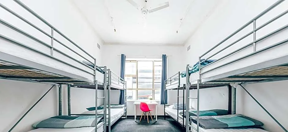 Maze Backpackers - Sydney
