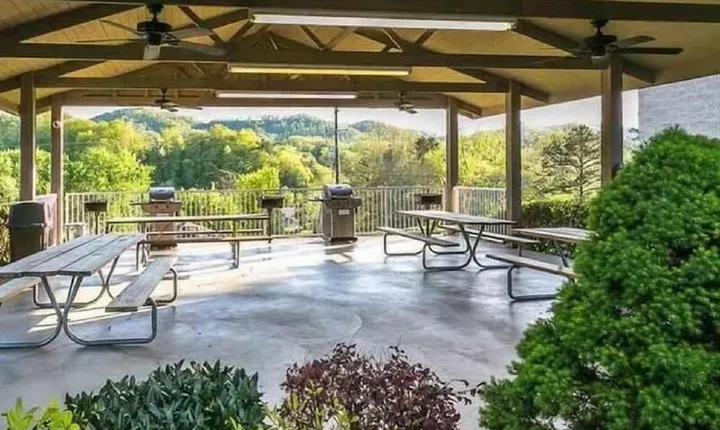 Whispering Pines 141