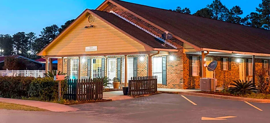 Travelodge by Wyndham Santee