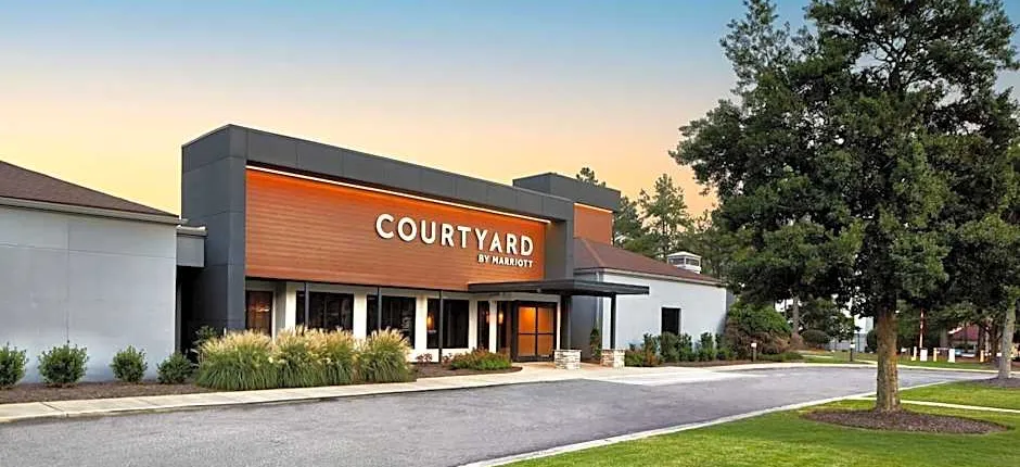 Courtyard by Marriott Memphis East/Park Avenue