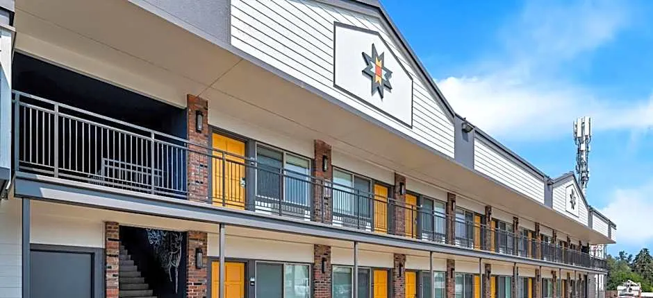 Maverick Hotel Eugene Near University, an Ascend Collection Hotel