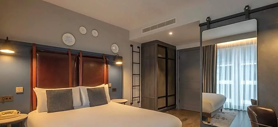 Clayton Hotel City of London
