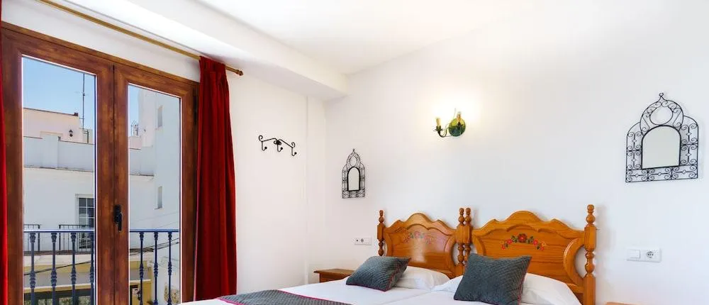 OYO Apartamentos Pepe Mesa