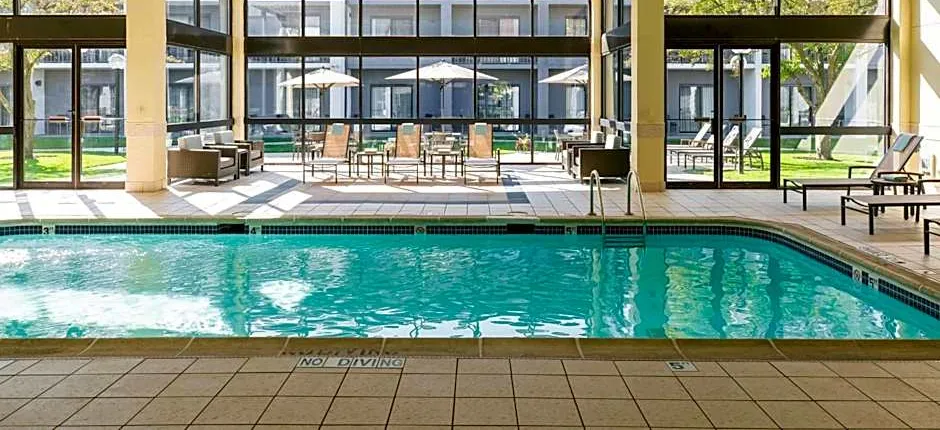 Courtyard by Marriott Chicago Naperville