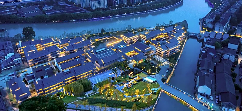 Holiday Inn Deqing Xinshi Ancient Town