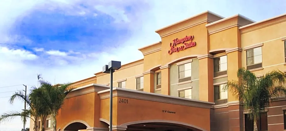 Hampton Inn By Hilton And Suites Seal Beach