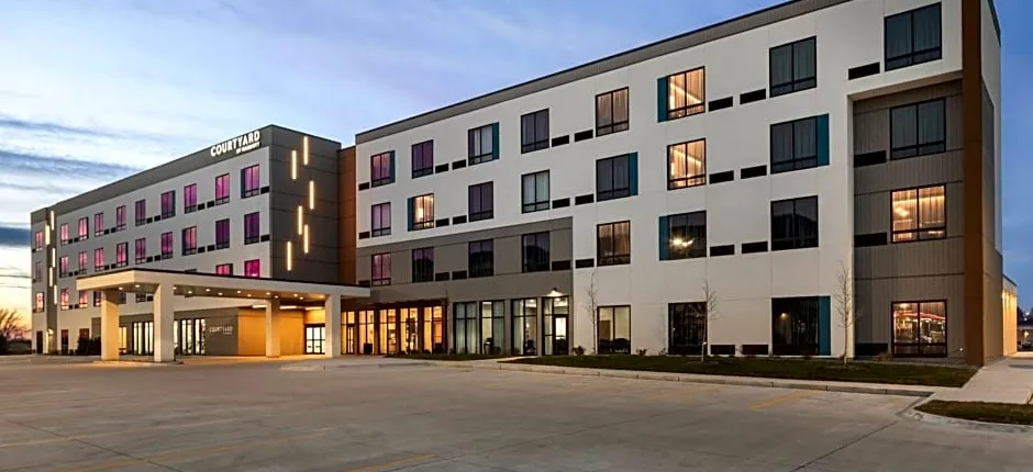Courtyard by Marriott Bettendorf