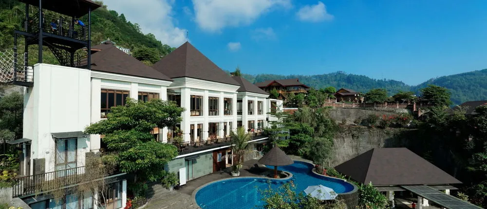 Jambuluwuk Batu Village Resort & Convention Hall