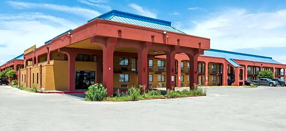 Days Inn by Wyndham Midland