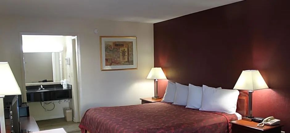 Travel Inn of Buford