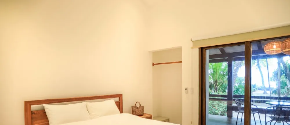 Nekaui Beachfront Villa 2 - Experience Nature