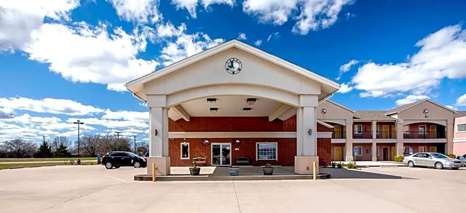 OYO Hotel Valley View TX U.S. 77