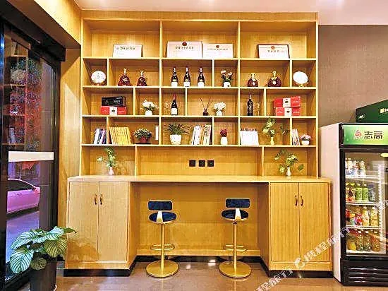 thank chain hotel（Baoshan college store）