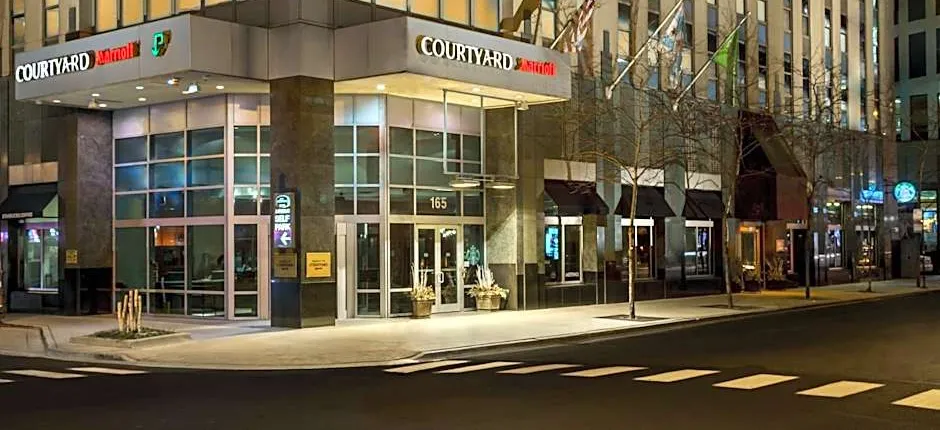 Courtyard by Marriott Chicago Downtown/Magnificent Mile