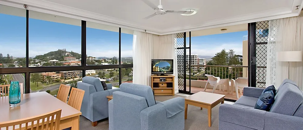 Beach House Seaside Resort Coolangatta