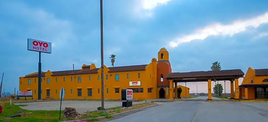 OYO Hotel Kingsville - Hwy 77