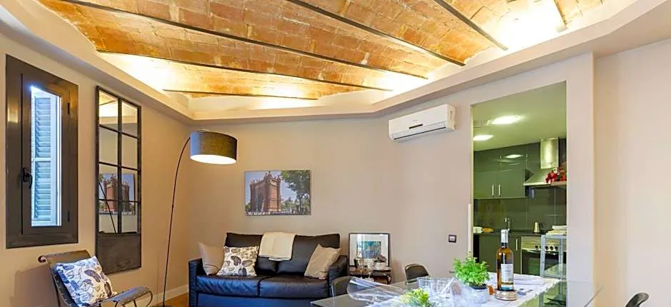 AinB Eixample-Miro Apartments