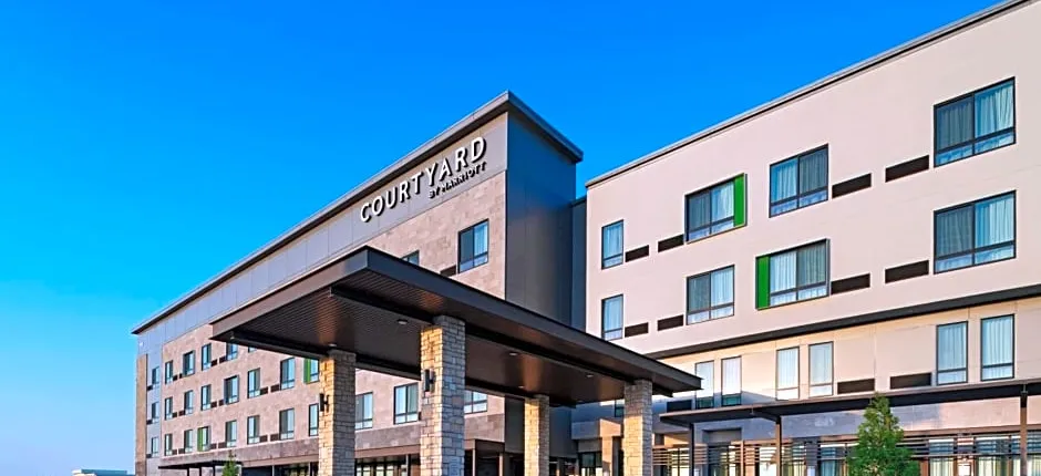 Courtyard by Marriott Dallas Grand Prairie