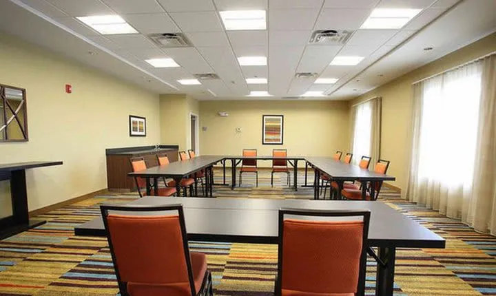 Fairfield Inn & Suites East Grand Forks