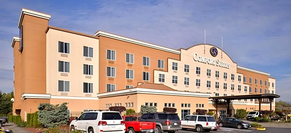 Comfort Suites Airport Tukwila Seattle
