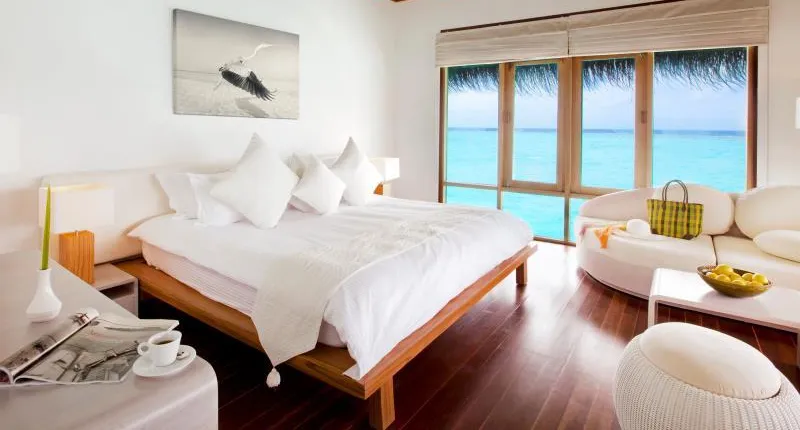 OUTRIGGER Maldives Maafushivaru Resort