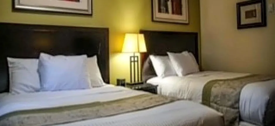 Skyland Motel Inn & Suites