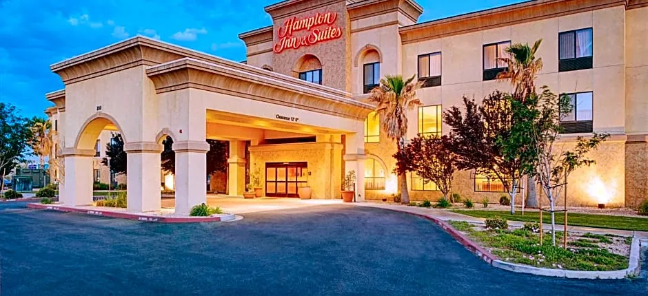 Hampton Inn By Hilton And Suites Lancaster