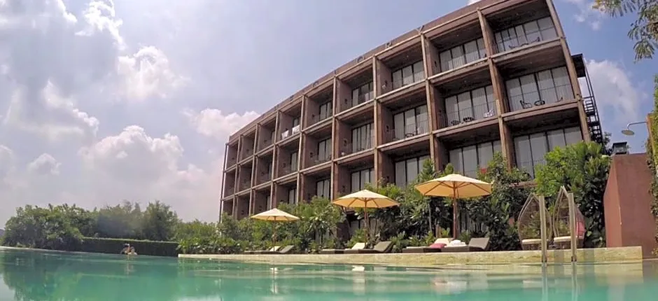 The Glory River Kwai Hotel